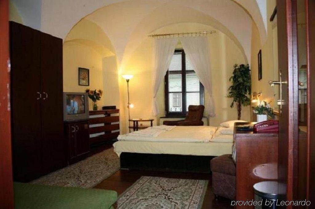 Garni -Hotel Barbakan Levoča Rum bild