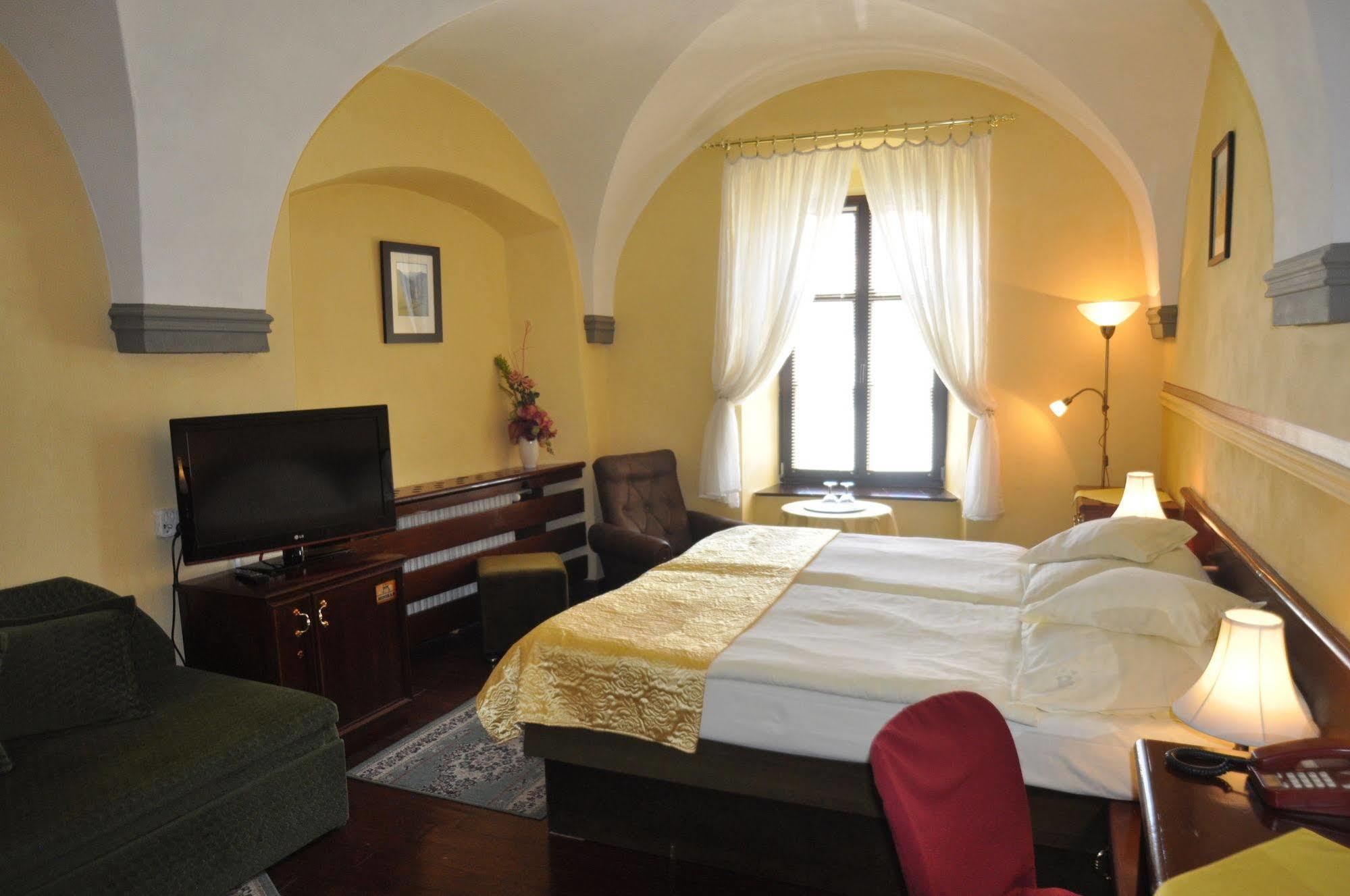 Garni -Hotel Barbakan Levoča Exteriör bild